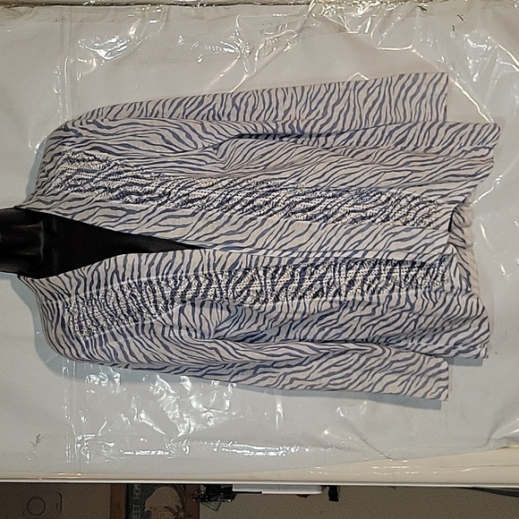 Chico's Zebra Print Open Front Cardigan Textured Trim Lightweight Slinky - Picture 2 of 7